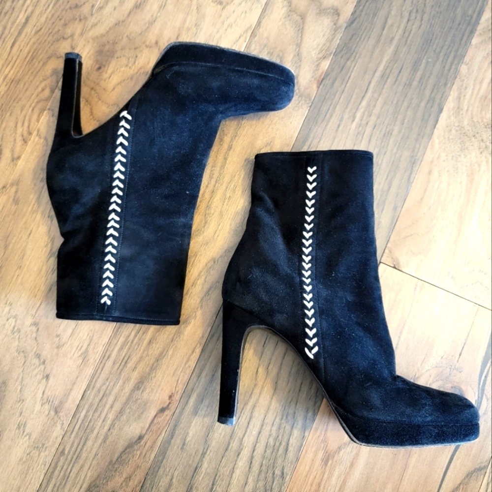 🖤 Stuart Weitzman Black Suede Chevron Heels Ankle Boots Womens 8 M